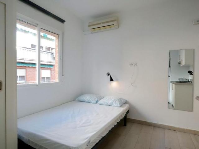 Apartamentos Madrid Madrid ES103656928
