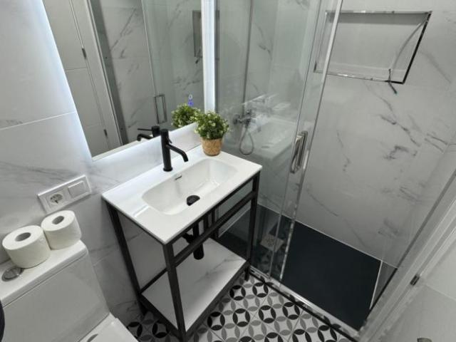 Apartamentos Madrid Madrid ES103612349