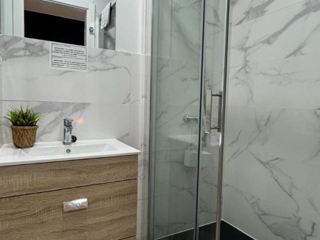 Apartamentos Madrid Madrid ES103612353