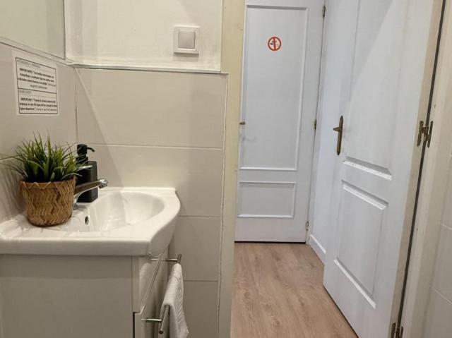 Apartamentos Madrid Madrid ES103612350
