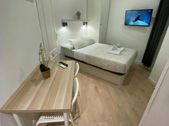 Apartamentos Madrid Madrid ES104364724