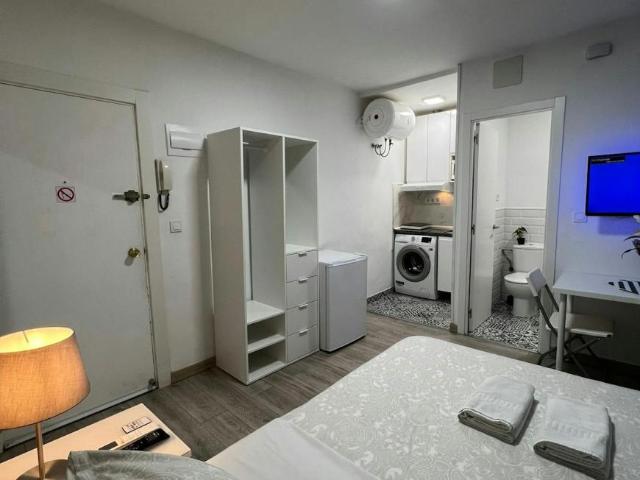 Apartamentos Madrid Madrid ES104754766