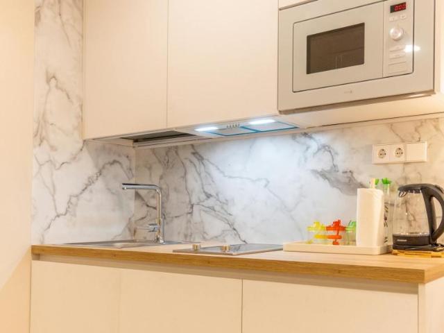 Apartamentos Madrid Madrid ES104843059
