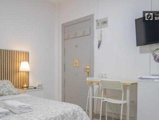 Apartamentos Madrid Madrid ES54233400
