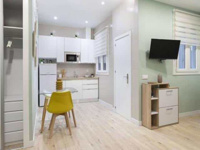 Apartamentos Madrid Madrid ES84497351