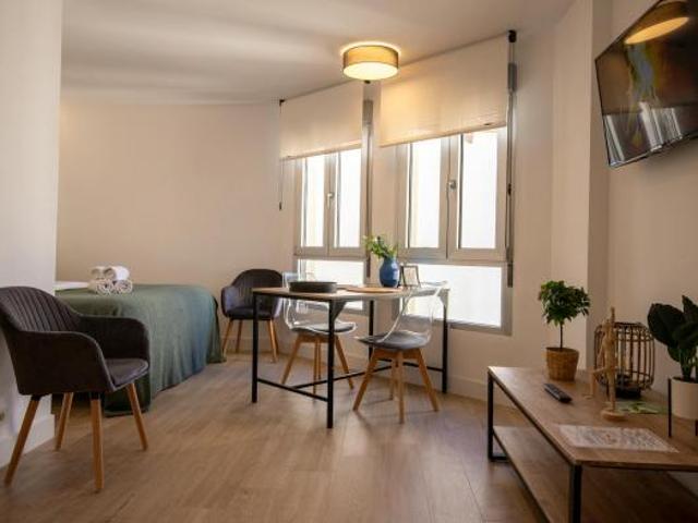Apartamentos Madrid Madrid ES87694673