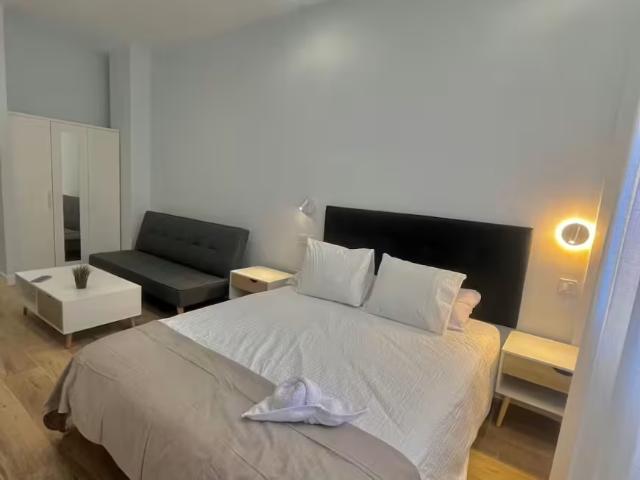 Apartamentos Madrid Madrid ES97882049