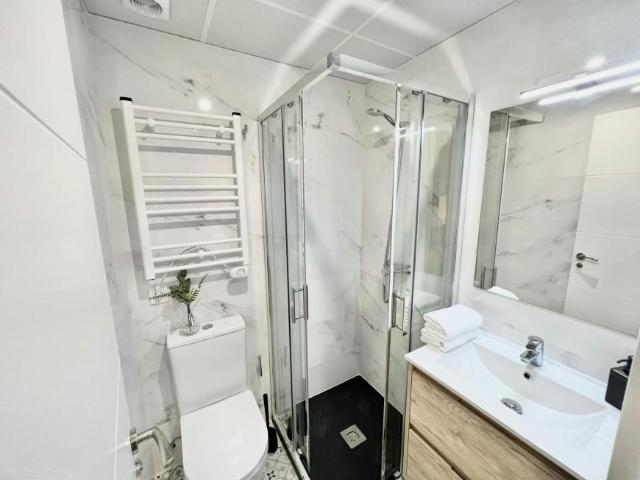 Apartamentos Madrid Madrid ES99342815