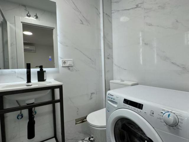 Apartamentos Madrid Madrid ES99342819
