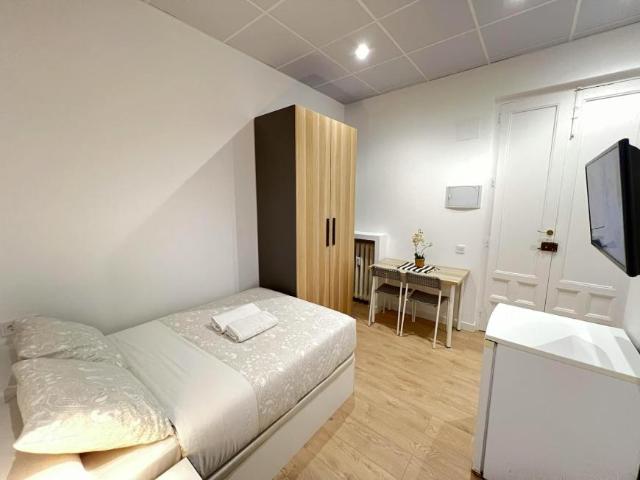 Apartamentos Madrid Madrid ES99635221