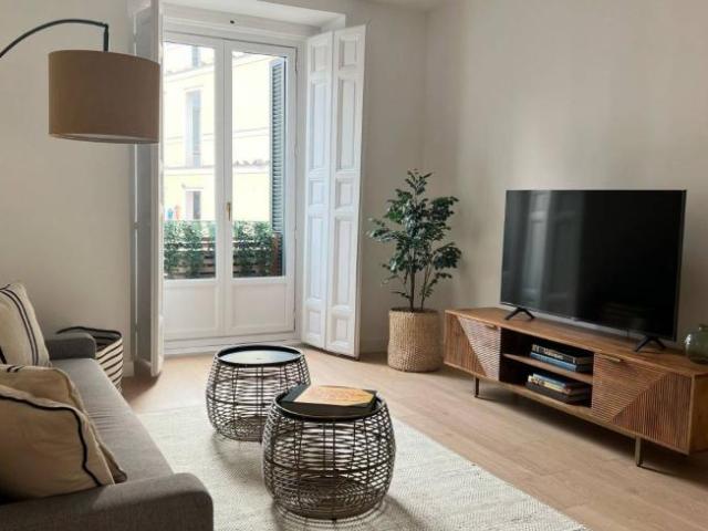 Apartamentos Madrid Madrid ES92397106