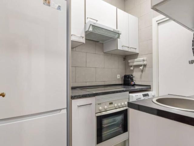 Apartamentos Madrid Madrid ES93584295