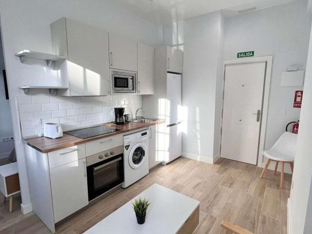 Apartamentos Madrid Madrid LS78876732
