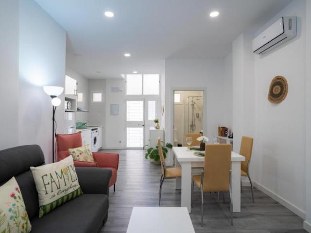 Apartamentos Malaga Malaga 103287585