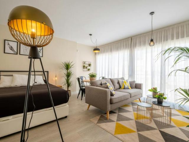 Apartamentos Málaga Málaga 104364519