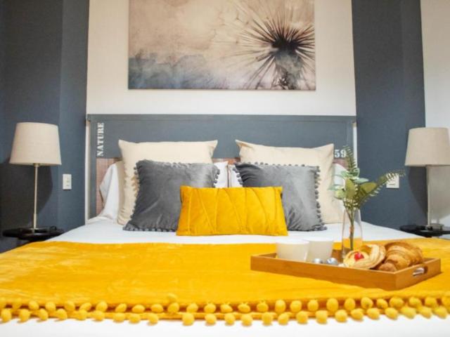 Apartamentos Malaga Malaga ES103285766
