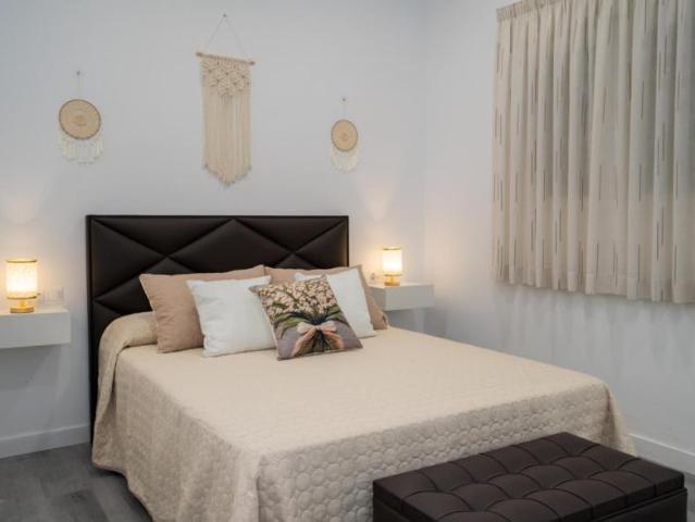 Apartamentos Malaga Malaga ES103287567