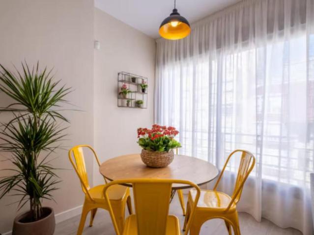 Apartamentos Málaga Málaga ES103403693