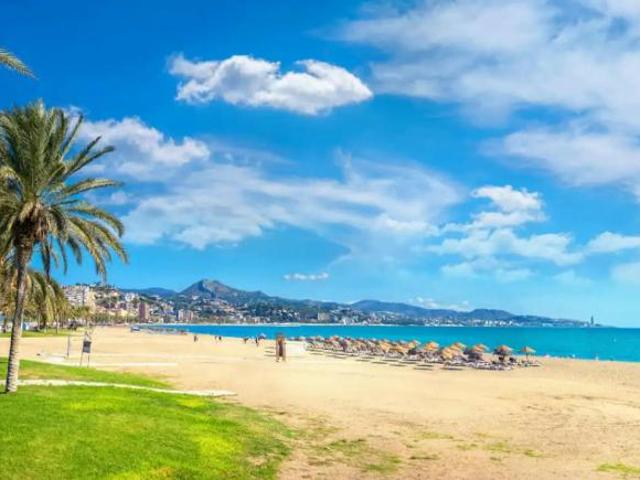 Apartamentos Málaga Málaga ES104783077