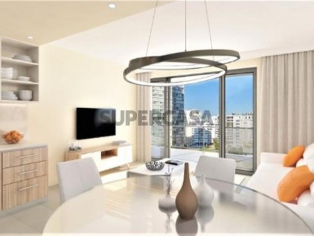 Apartamentos novos a 150 metros da Praia da Rocha com vista mar!