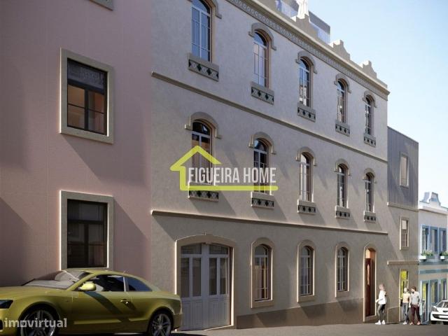 Apartamentos novos, a estrear, de T0 a T2, no centro da Figueira da.