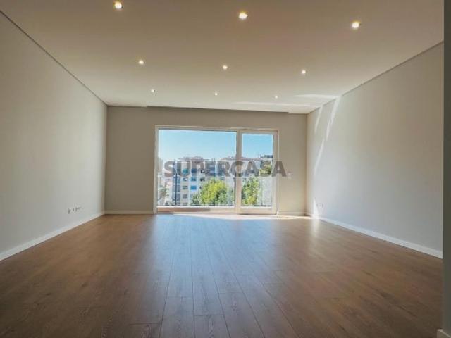 Apartamentos Novos na Parede Cascais