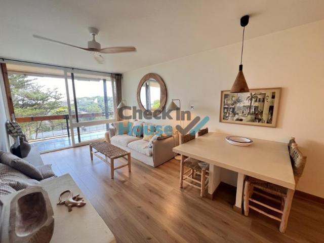 Apartamentos Sant Feliu De Guixols Girona ES104106445