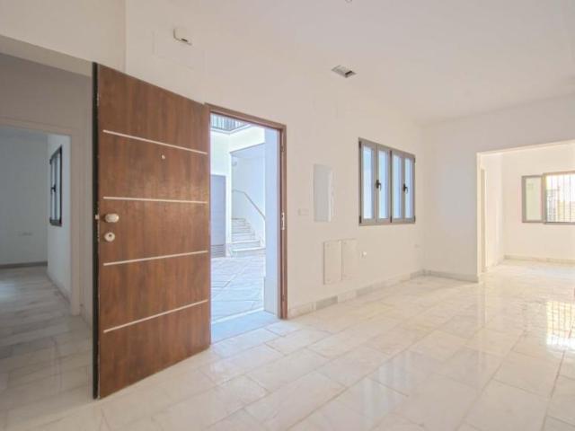 Apartamentos Sevilla Sevilla 102752409
