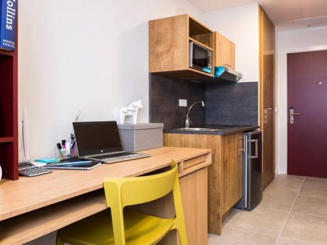 Apartamentos Seville Seville ES101816144