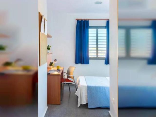 Apartamentos Seville Seville ES101823103