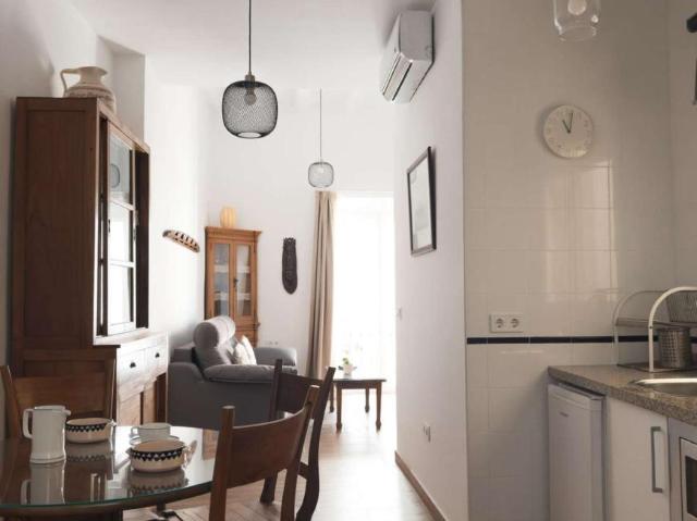 Apartamentos Seville Seville LS97272437