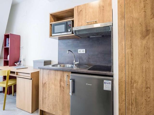 Apartamentos Seville Seville 101671280