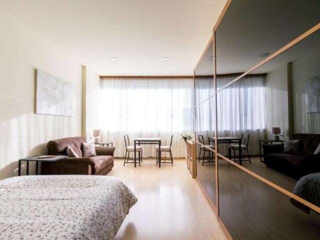 Apartamentos Seville Seville 101840824