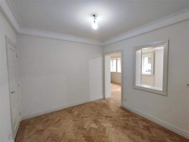 Apartamentos Porto Porto 4000 437 DLS103107464