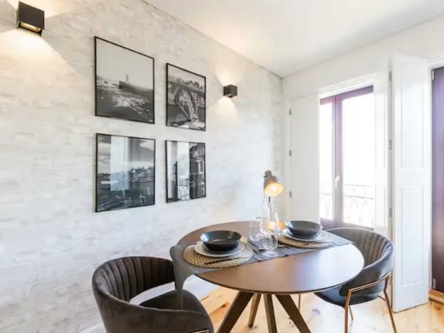Apartamentos Porto Porto 4000 456 DLS98636136