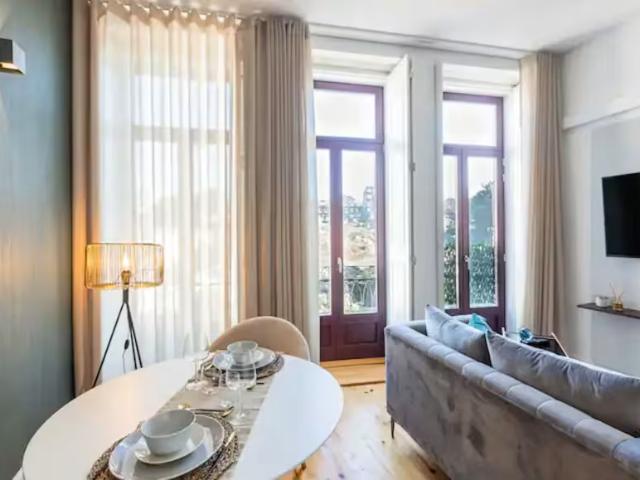 Apartamentos Porto Porto 4000 456 DLS98636138
