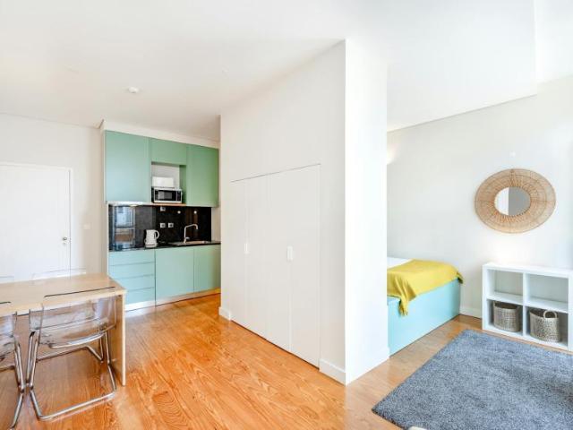 Apartamentos Porto Porto 4000 468 DLS99799441