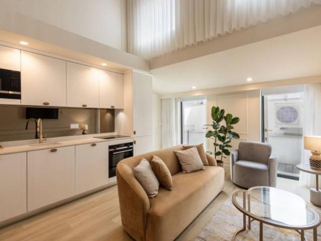 Apartamentos Porto Porto 4000 381 DLS92187044