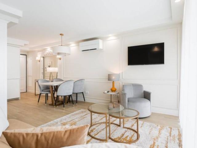Apartamentos Porto Porto 4000 381 ELS90536244