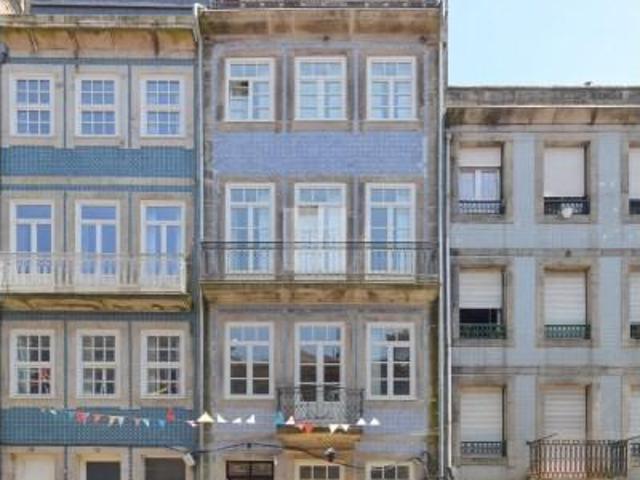 Apartamentos Porto Porto DLS94960419