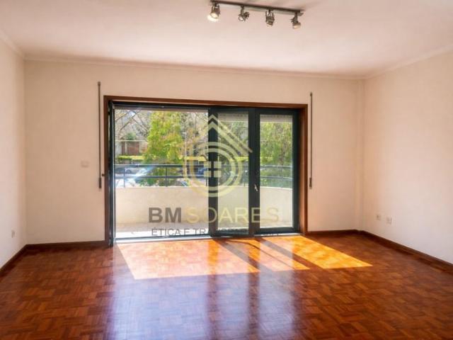 Apartamentos Porto Porto DLS99729063