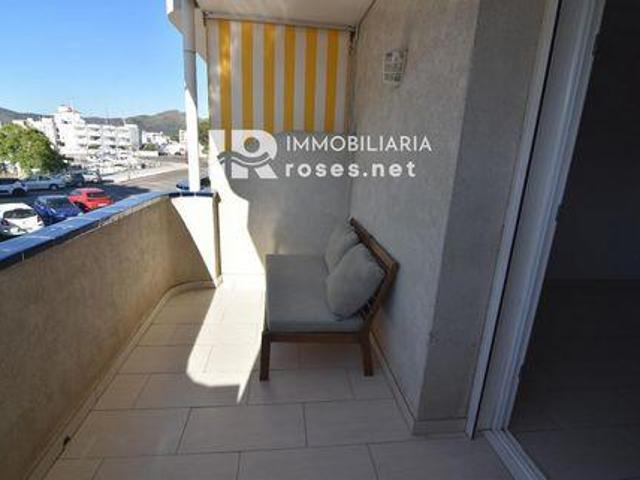 Apartamentos Roses Girona ES104685483