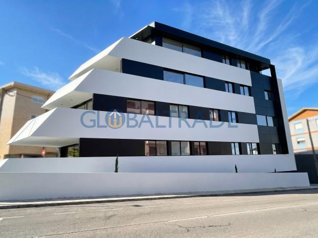 Apartamentos T1 NOVOS Edifício Bismark em São Cosme