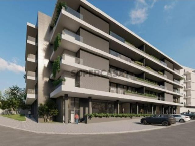 Apartamentos T2 em condomínio c/ piscina em Rebordosa