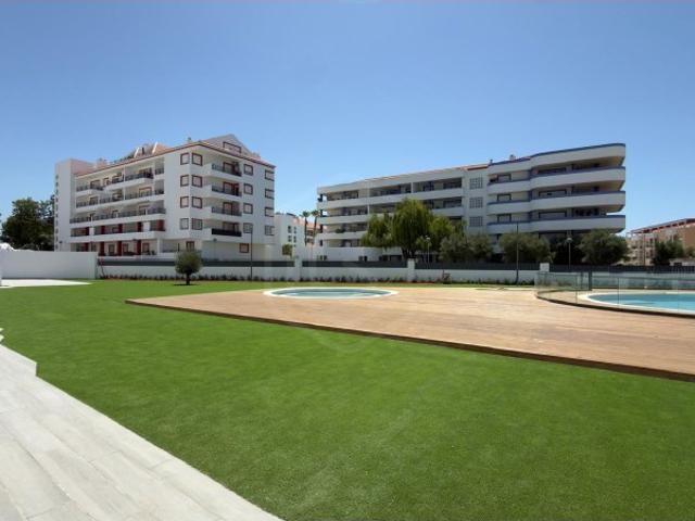 Apartamentos T2 em exclusivo condomínio com piscina perto da praia em Vilamoura, Algarve