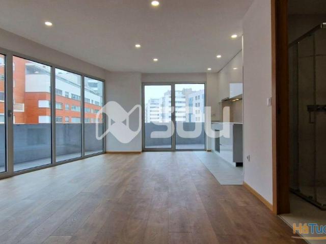 Apartamentos T2 em Ramalde | 26083942728