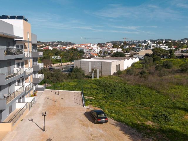 Apartamentos T2 Novos com Varanda e Garagem em Loulé 98m² Loulé São Sebastião