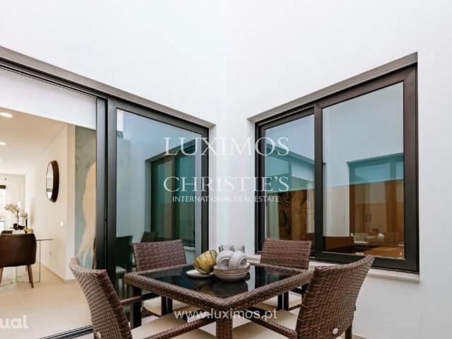 Apartamentos T2, para venda em Faro, Algarve