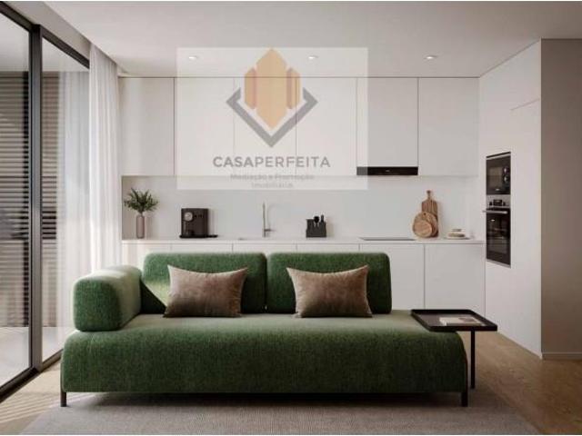 Apartamentos T2, T2+1 e T3 Novos com Varandas e Lugares de G. 89m² Paranhos