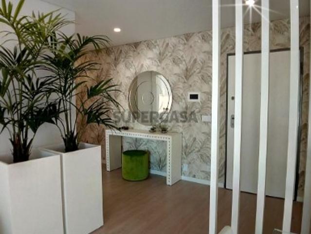 Apartamentos T3 e T4 Urbanização do Neudel, na Amadora